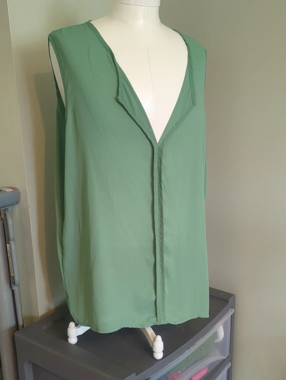 Jon & Anna Sleeveless V-Neck Camisole in Sage Green